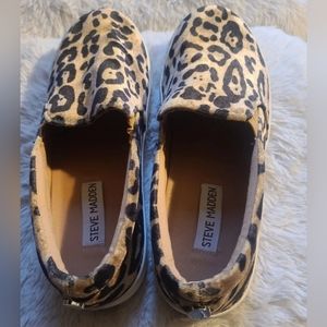 Steve Madden Cheetah Print Womens Slip On Sneakers Size 7